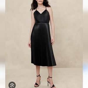 Banana Republic Elegant Black Pleated Faux Leather Dress Size 6